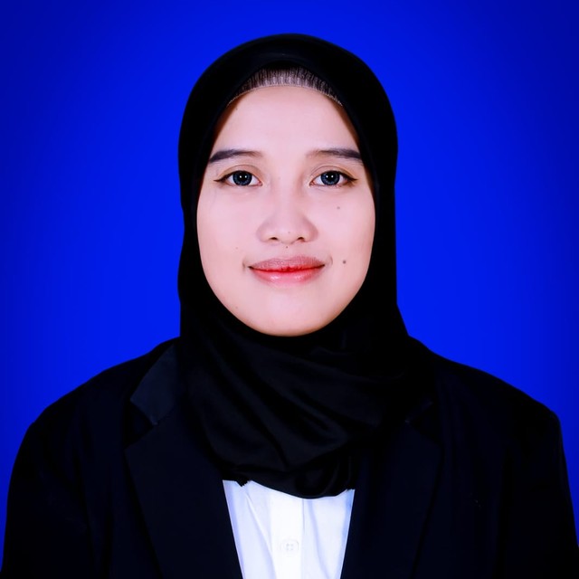 Foto Nahidyah, pengajar Matematika di Cendekia Study Club